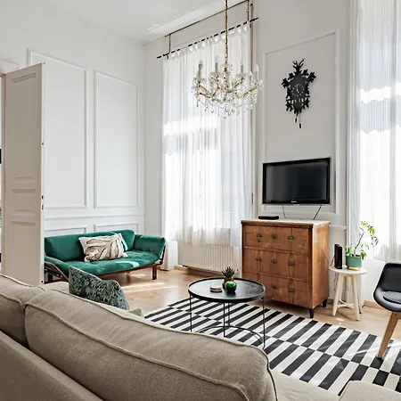 Lejlighed Hidden Gem In The Very Heart Of The Budapest