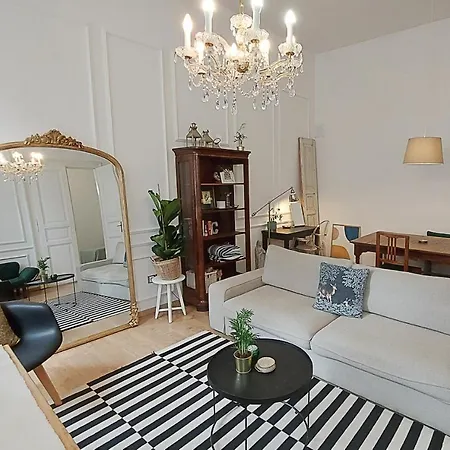 Apartment Lovely And Quiet Apartment In The Very Heart Of The City Budapest